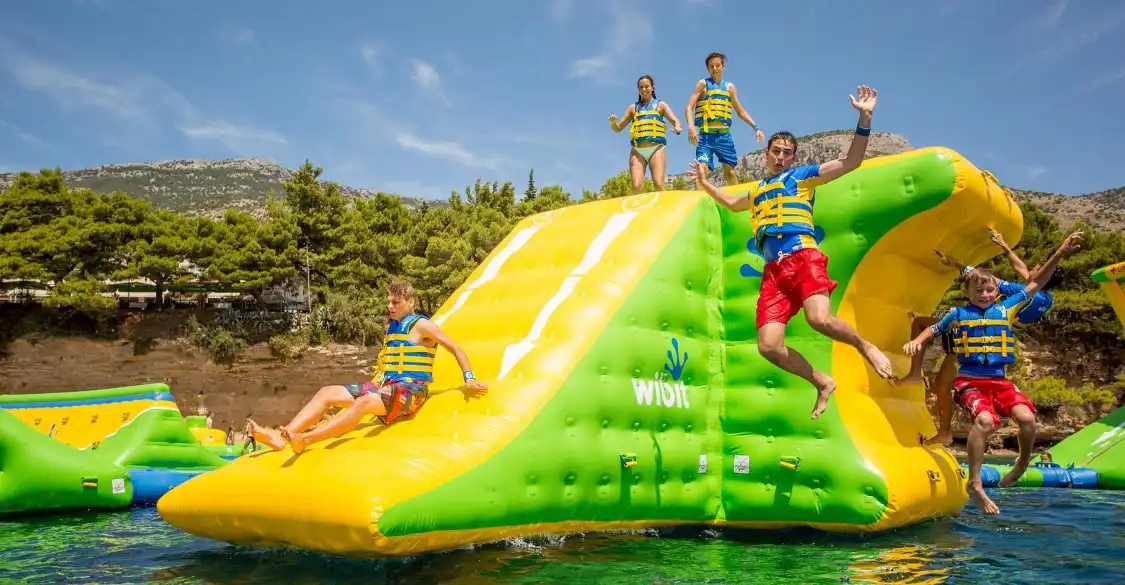 Hotels near Wetpark Akti Tou Hliou - Alimos