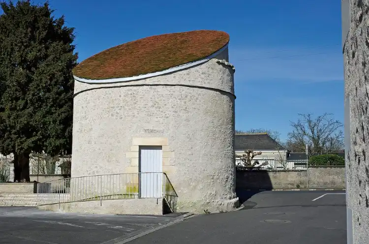 Hotels in Athee-sur-Cher