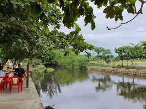 Nhà Văn Hóa Thôn Quảng Xá