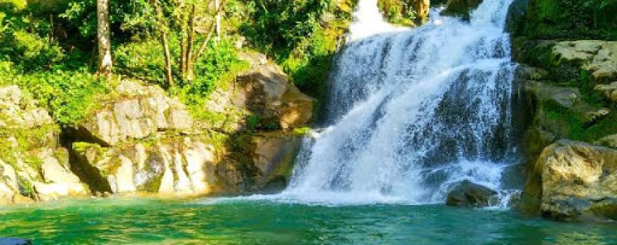 Wisata Air terjun suhom