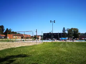 Public pool