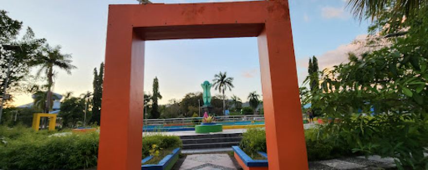 Bundaran Tugu Cengkeh
