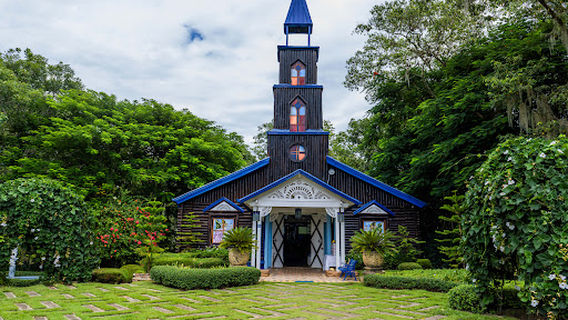 THE MIRACULOUS CHAPEL