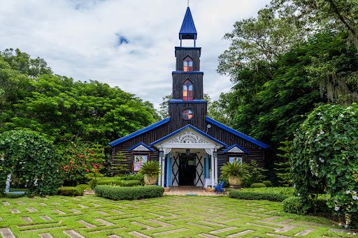 THE MIRACULOUS CHAPEL