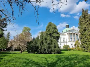 Voľnokrajinársky park v Topoľčiankach