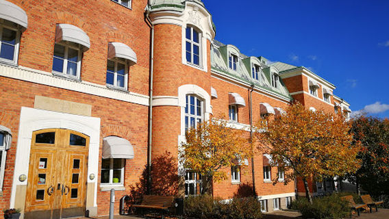 Nyströmska skolan Gymnasiebiblioteket