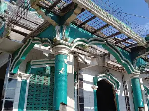 Masjid besar kecamatan surade