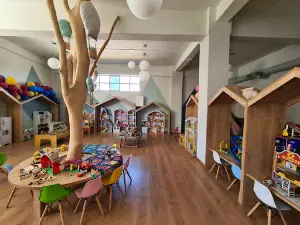 La pinata family house