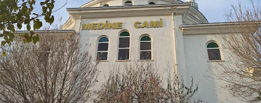 Medine Camii