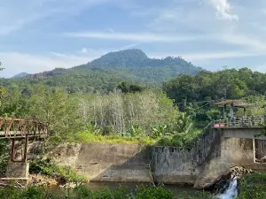 Bendungan Air Wisata Madi