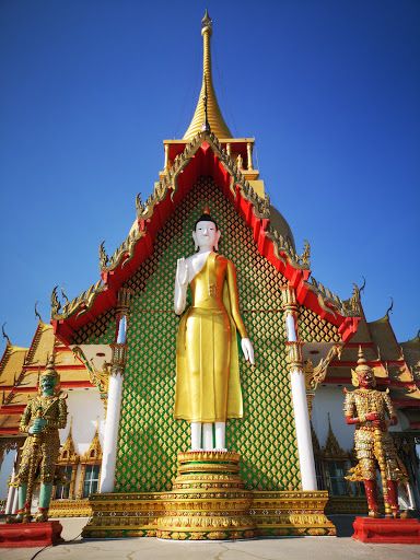 Wat Phrong Akat (Phra Archan Somchai)