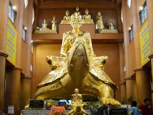 Wat Rai Tang Tong