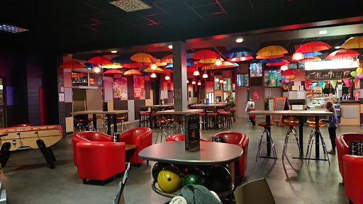 10 55 Espace de Loisirs/ Restaurant