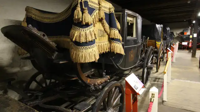 Hotels near The Tyrwhitt-Drake Museum of Carriages