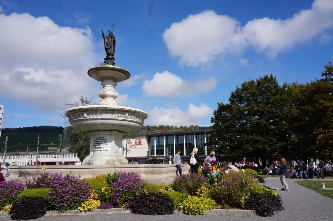 Hotels near Kilian Fountain