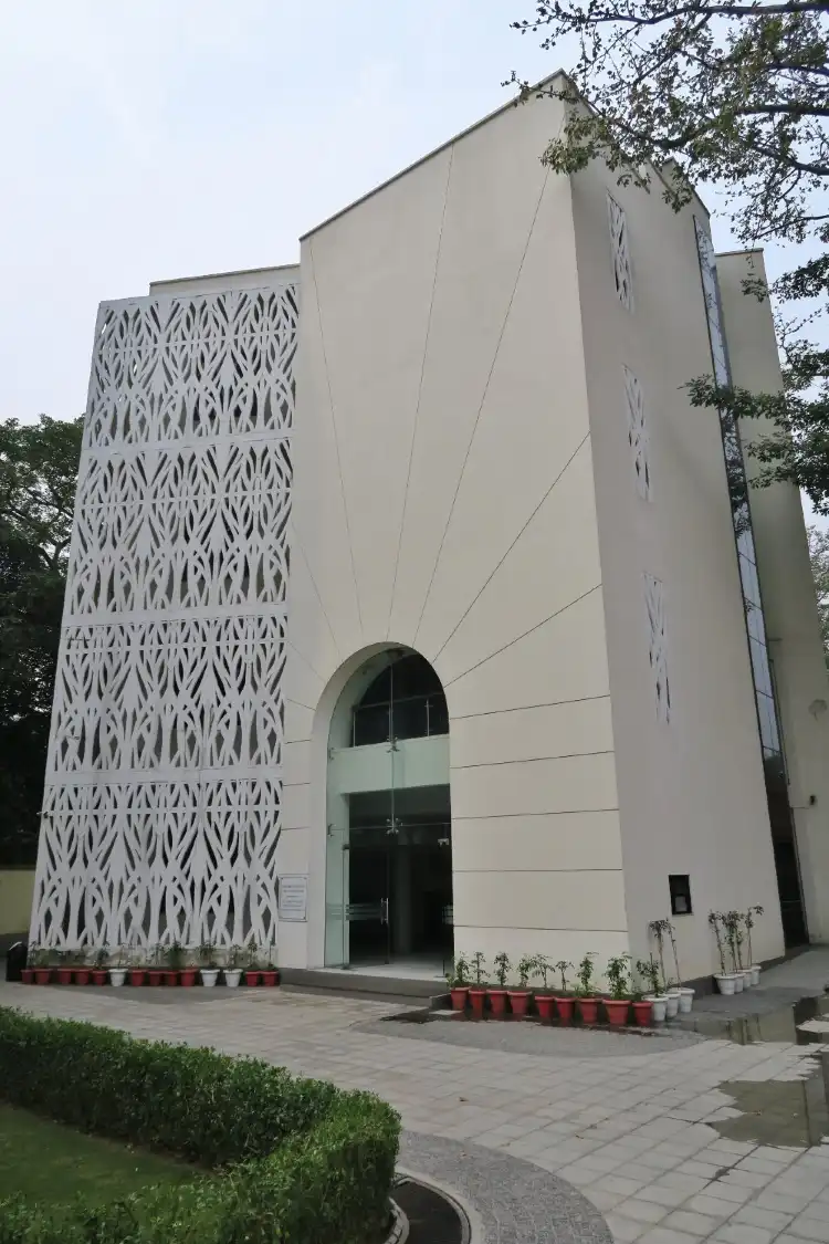 Các khách sạn gần Little Theatre Group Auditorium