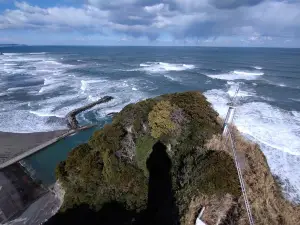 Shioyasaki Lighthouse