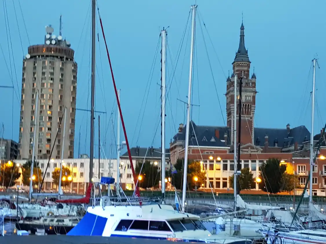 Hotels near Mairie de Dunkerque