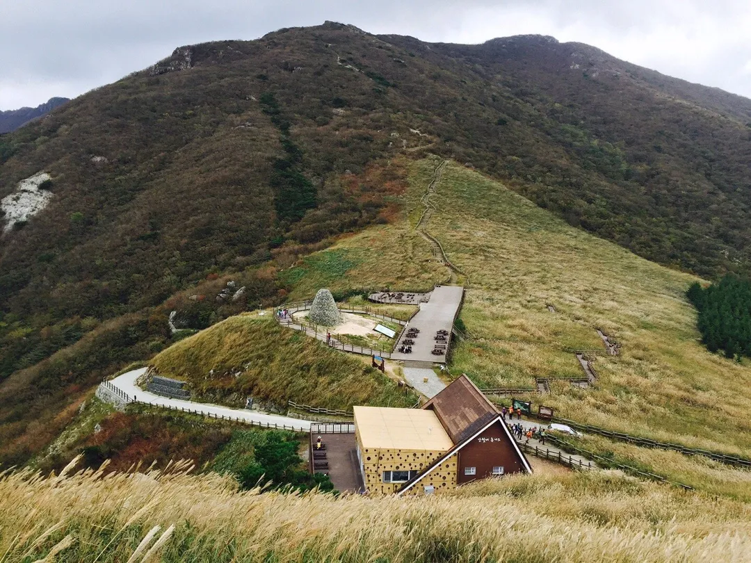 4_Ganwoljae Flame Grass Road