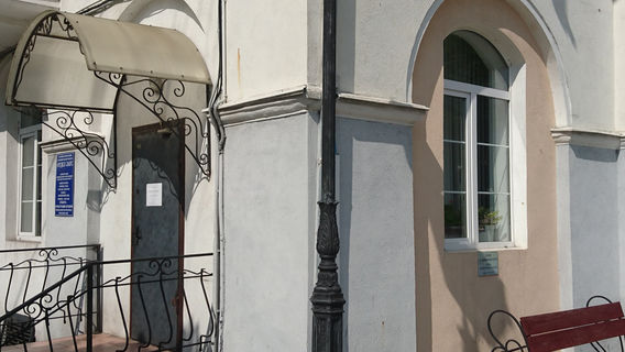 Monument to the First Lamppost