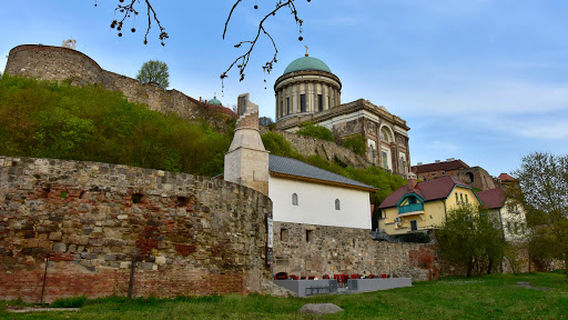 Dzsámi Múzeum és Veprech-torony