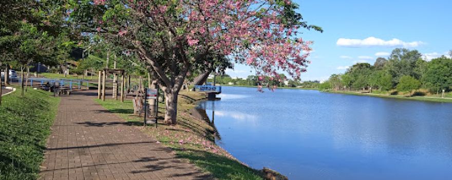 Lago Dourado