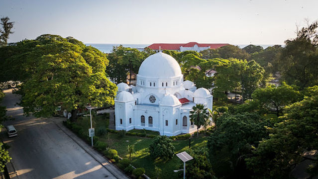 Mnazi Mmoja Mosque