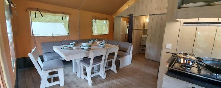 Camping & cafetaria Holsteenbron