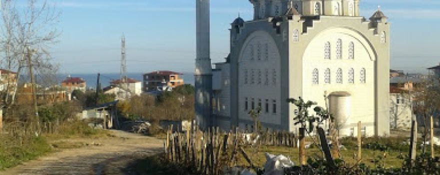 Akçal Cami