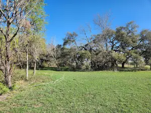Devine Lake Park