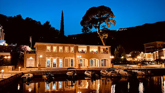 Wine o'clock Yacht club, Meljine