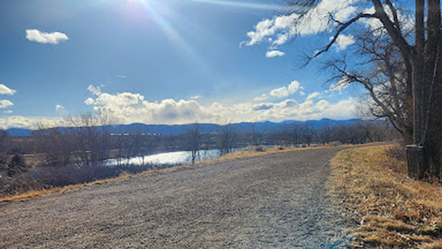 High Line Canal County Line Trailhead