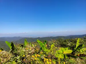 Kwan Phayao (Dinosaur) Viewpoint Rajamangalaphisek Rest Area