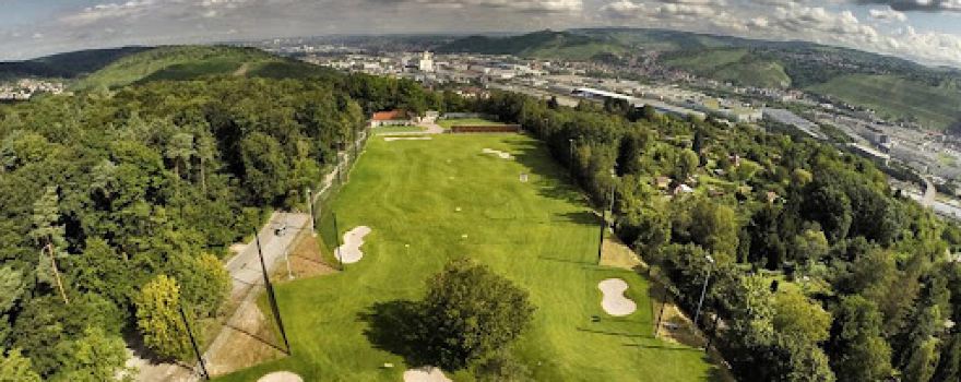 GolfKultur Stuttgart ı Golfübungsanlage ı Driving Range ı Putt-Übungsanlage „Little Augusta" & MInigolf