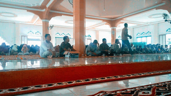 Masjid Raya BABUSSALAM Sawah Torok