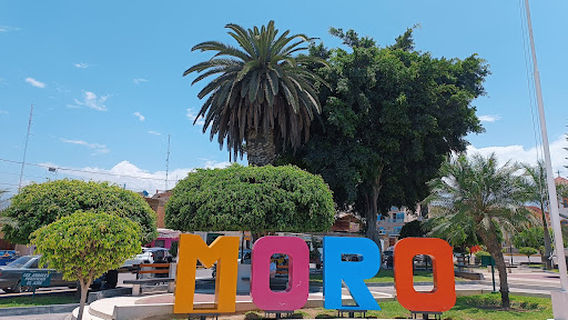 Plaza de Armas de Moro