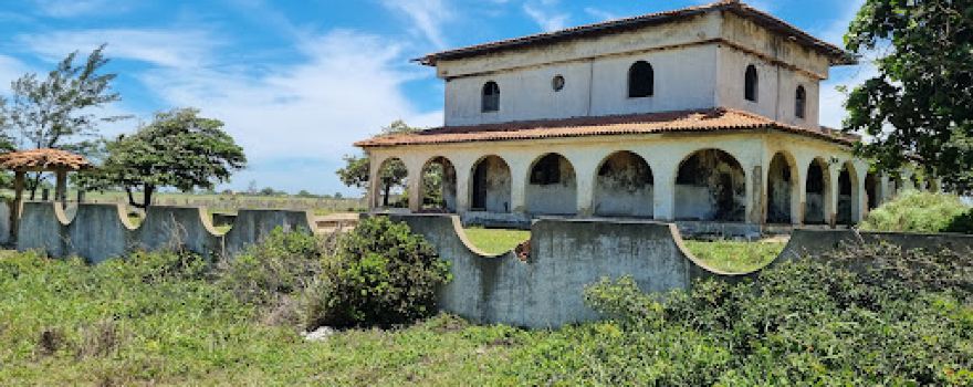 Ponta do Retiro Lighthouse