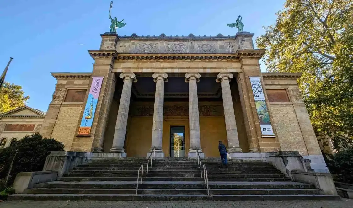 Hotels near Museum voor Schone Kunsten