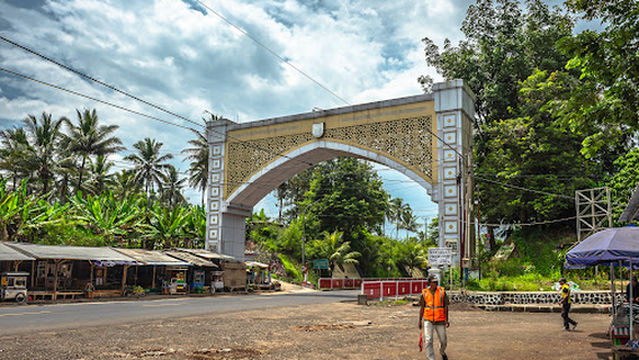 Gerbang Selamat Datang - Taman Asmaul Husna