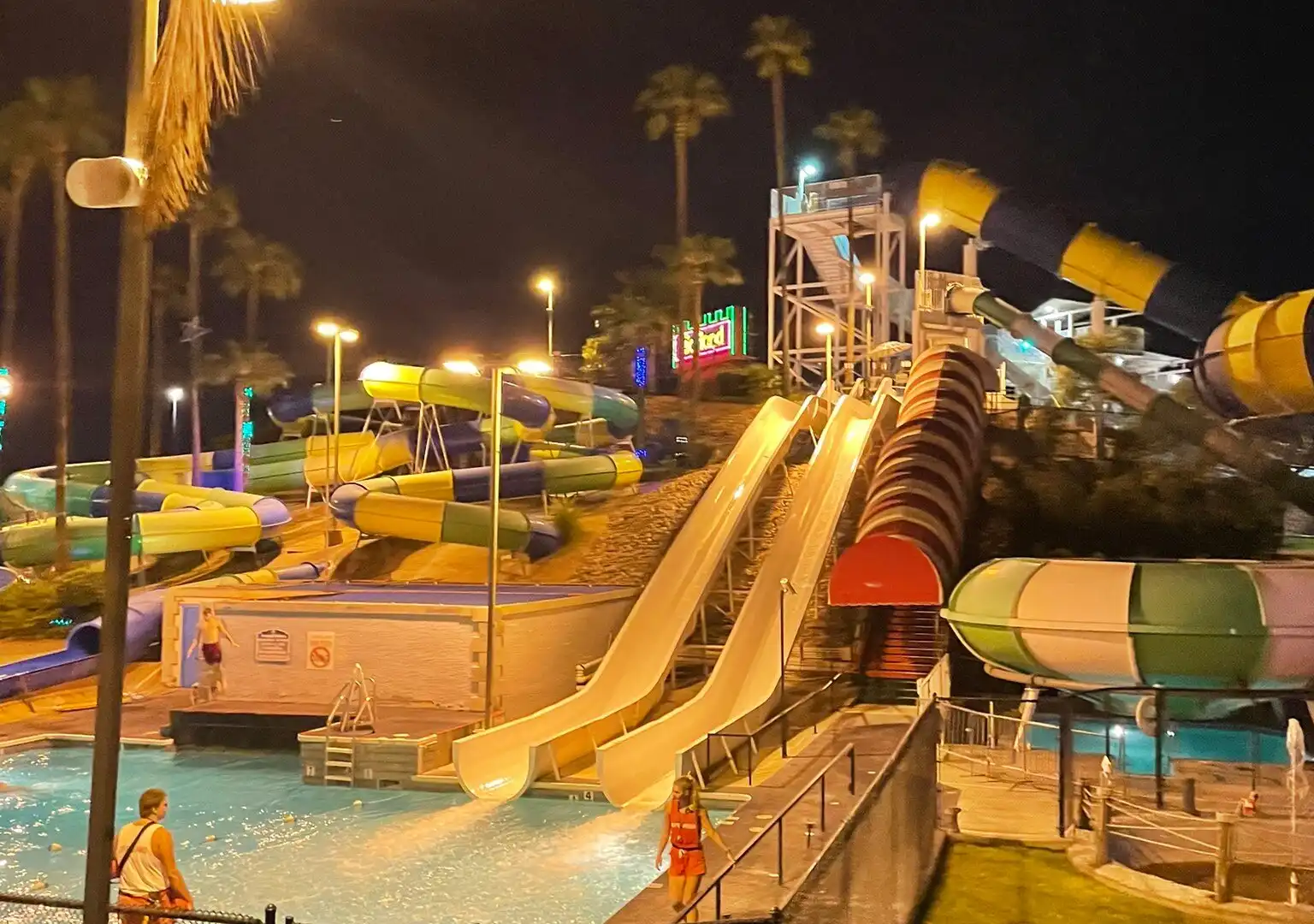 Hotels near Golfland Sunsplash