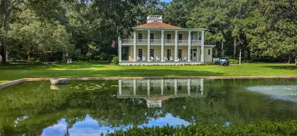 Hotels in Walton County