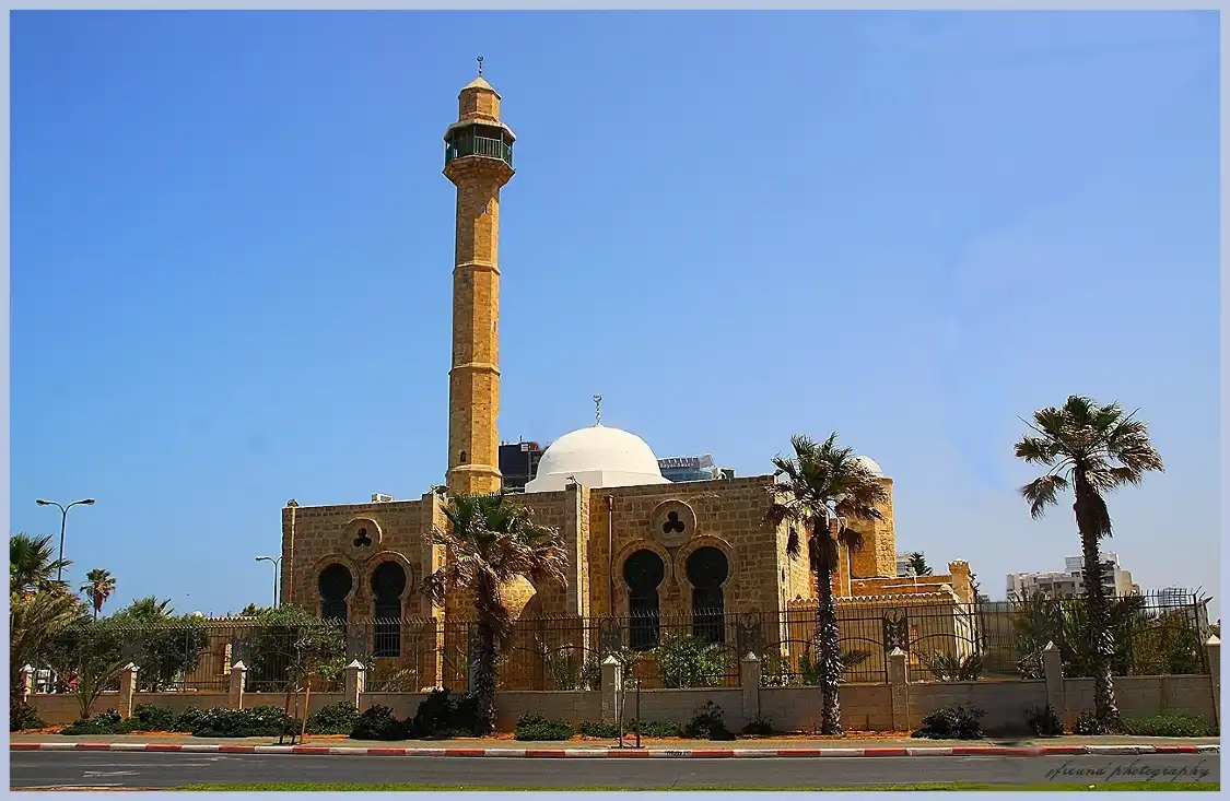 Hotel in zona Ja'ama'a-el-Bahr Sea Mosque