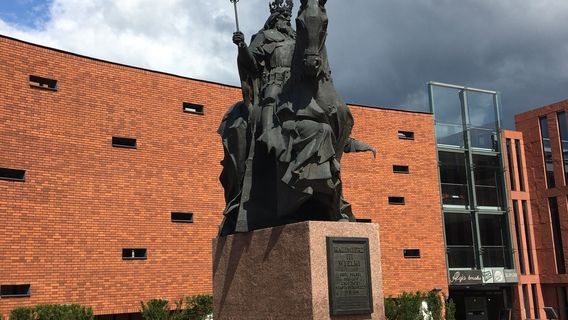 Pomnik króla Kazimierza Wielkiego