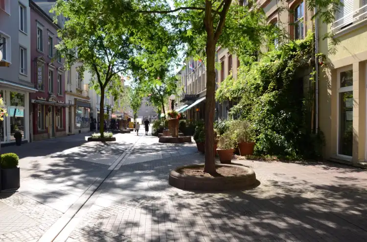 Hotels near Alte Sauerbrucke