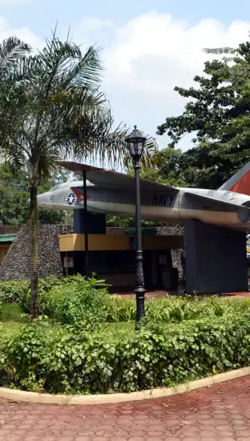 Hotels near Chel's Party Foods and Beach, Party Venue