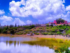 Damas Lake