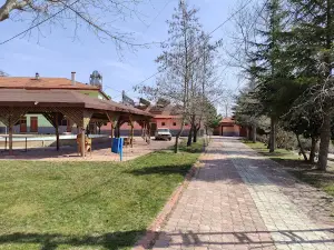 Kat Baba Türbesi