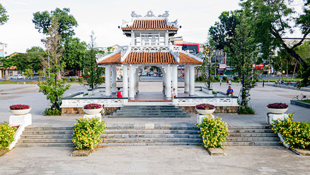 Công viên Thương Bạc