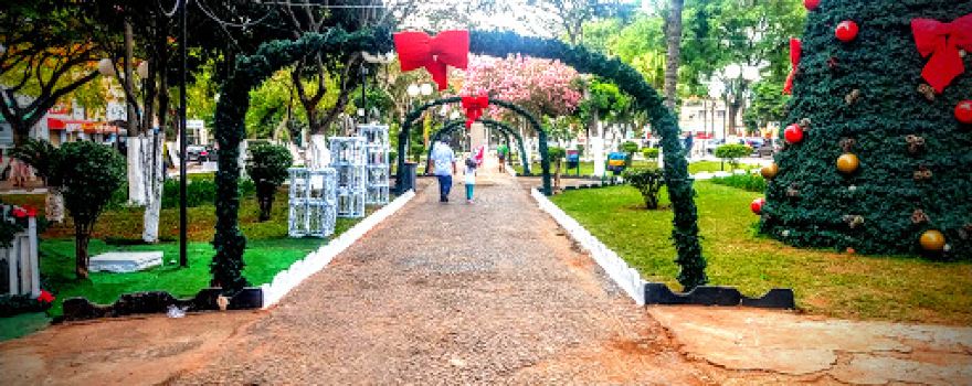Praça Peixoto Gomide