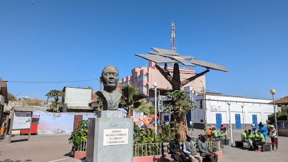 Square Gustavo Monteiro